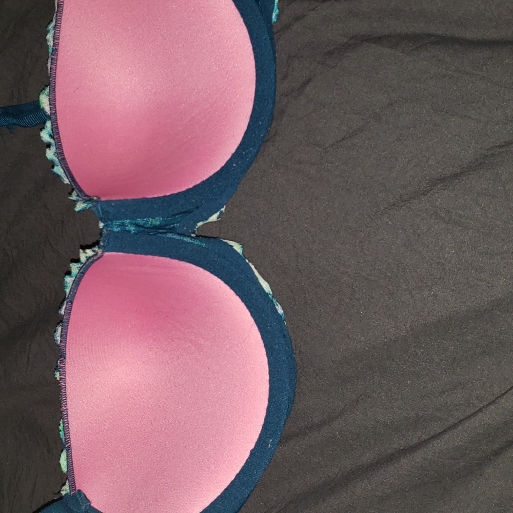 Victorias secret PINK push up bra - Picture 2 of 10